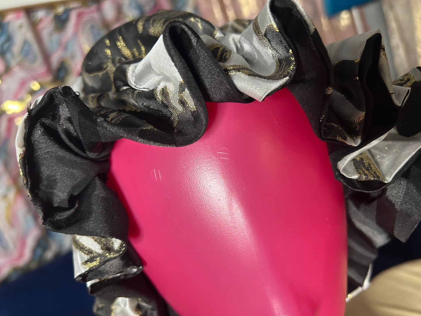 🌸 Gold & Noir Bloom Bonnet